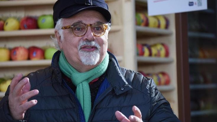 Patrizio Roversi: “Il centro di Bologna sta diventando peggio di Venezia. Ha vinto il mercato selvaggio”