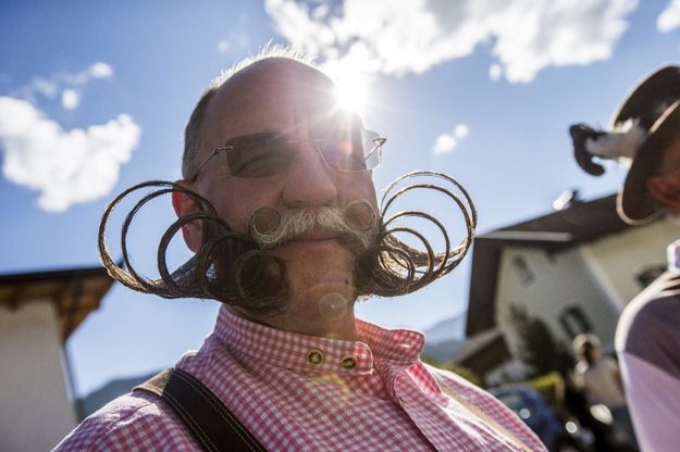 Austria, che barba: al via i Campionati mondiali 