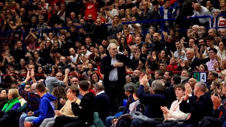 Dino Meneghin, nostalgia di un playmaker: “Il basket di oggi spettacolare e veloce, ma è tutto un ciapa e tira...”