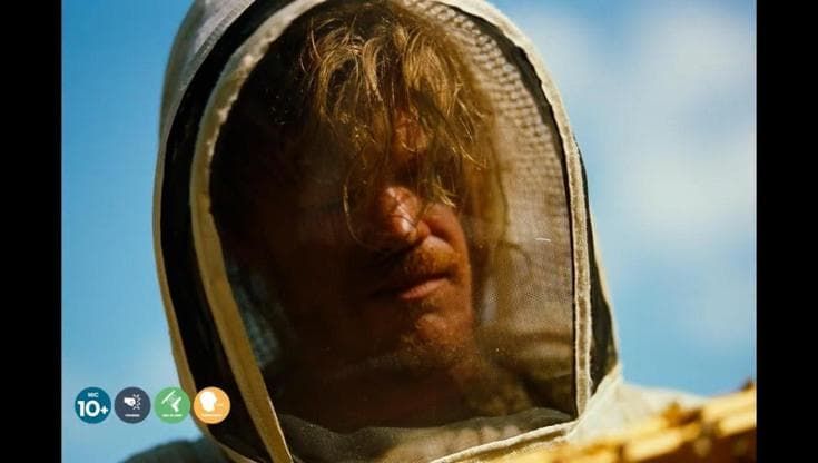 "Bugonia", il nuovo film di Emma Stone e Yorgos Lanthimos
