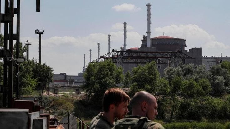 Allarme droni paralizza Monaco. Mosca denuncia: “Colpi ucraini sulla centrale di Zaporizhzhia”
