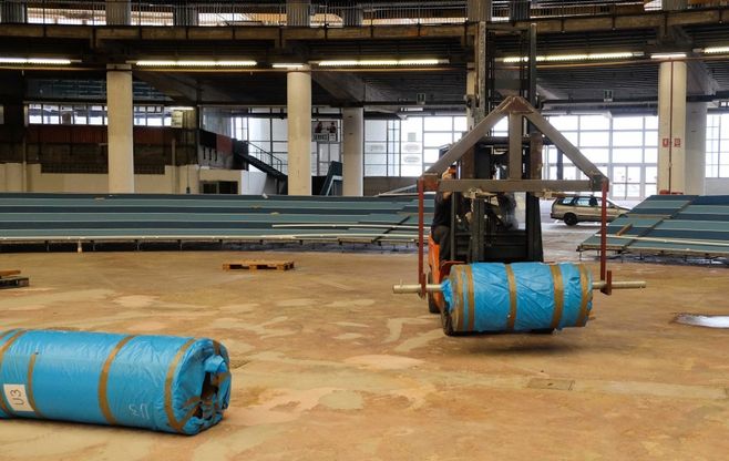 Palasport, i lavori per la realizzazione della pista 