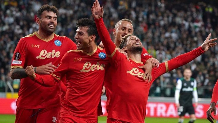 Legia-Napoli, le pagelle: Mertens cambia la partita, Zielinski freddo nonostante i fischi