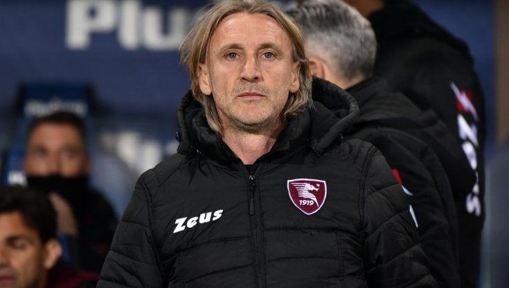 Salernitana, Nicola esonerato dopo il tracollo di Bergamo
