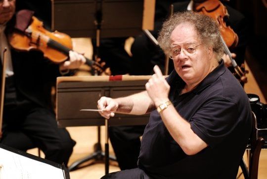 Molestie sessuali, sospeso il direttore d'orchestra James Levine 