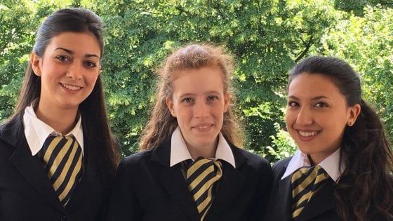 Scuola, tris di 100 all'alberghiero di Milano: la maturità d'oro delle ragazze del Frisi