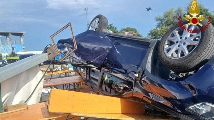 Italia spaccata in due. Un morto per i nubifragi. Oggi il picco di calore