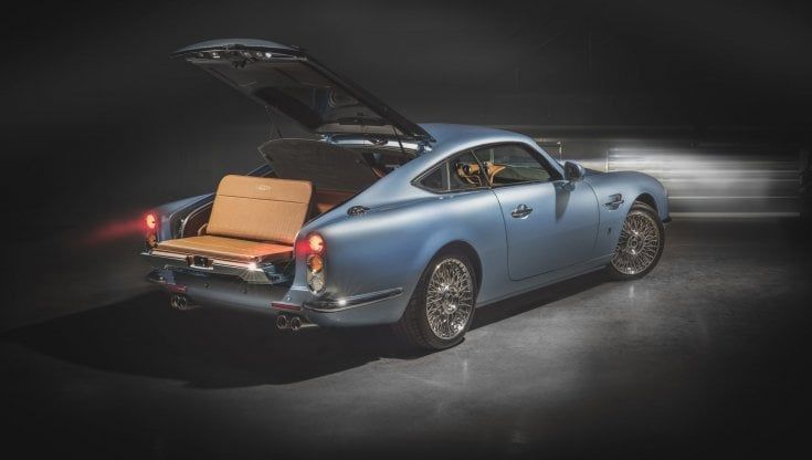 Speedback GT, fuga dalla città sognando 007