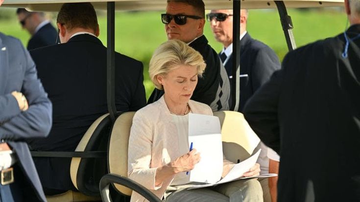 Von der Leyen svela il piano segreto di Macron: “Vuole svegliare la Francia dall’incantesimo Le Pen”