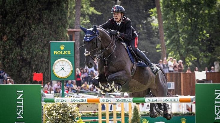 Cento anni di emozioni: lo spettacolo equestre torna a piazza di Siena