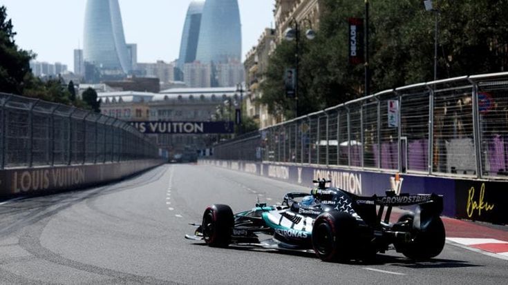 F1, Russell precede Antonelli nelle libere a Baku. Verstappen 3°, poi le Ferrari