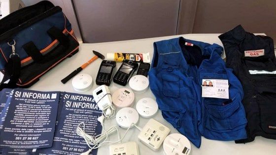 Truffa agli anziani: vendevano rilevatori di fumo scadenti, spacciandoli per rilevatori di gas obbligatori