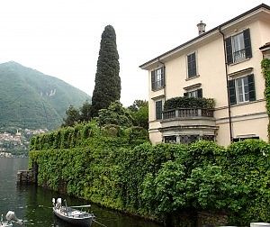 Laglio, il sindaco blinda George Clooney:off limits strade e acque vicino alla villa