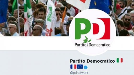 Italia-Francia, il Pd aggiunge bandiera francese sull'account Twitter. M5S e centrodestra: "Servi"
