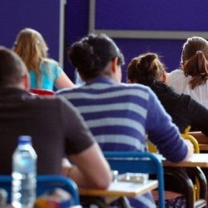 Scuola, nella Legge di bilancio tagli per 100 milioni di euro