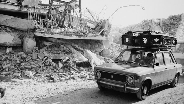 "Sisma80" i grandi fotografi raccontano il terremoto in Irpinia