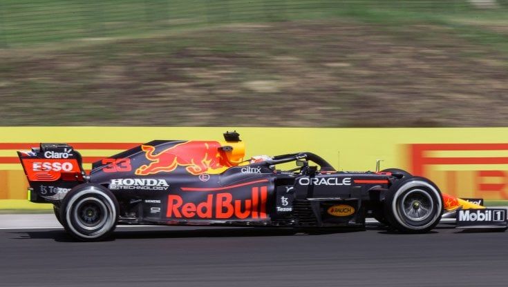 F1, Ungheria: Bottas davanti ad Hamilton nelle libere, Verstappen terzo