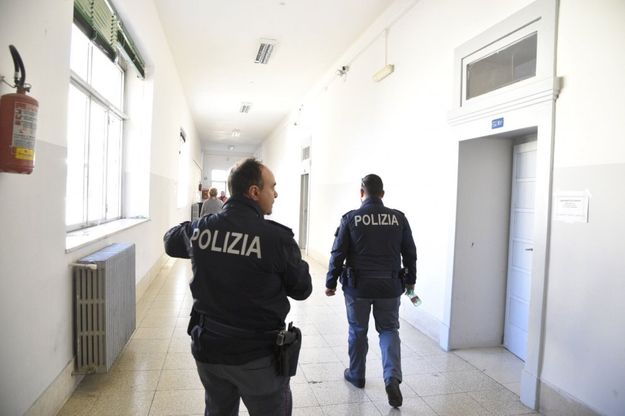 Liceo Sannazaro di Napoli, rubati sedici computer
