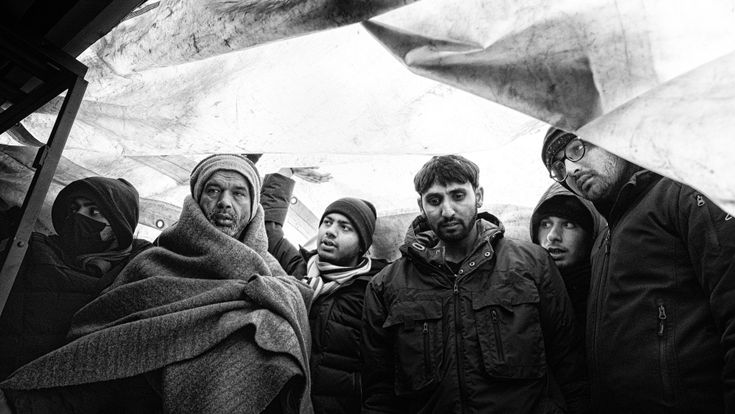Viaggio in Bosnia tra i migranti respinti dall’ Italia. Campo Lipa, 1 gennaio 2021