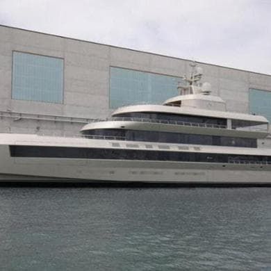 The Italian Sea: alle origini della crisi. Ora deve svalutare il marchio Perini Navi