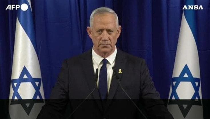 Israele, Gantz si dimette dal governo: "Lascio col cuore pesante ma pieno"