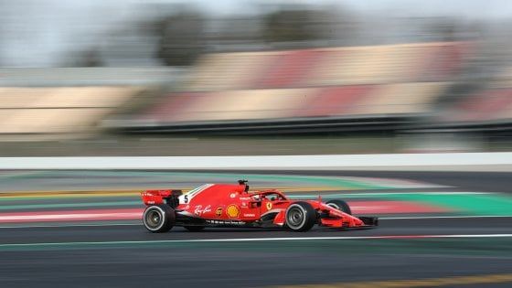 F1, test Barcellona: Vettel vola, polverizzato il record della pista