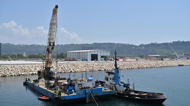 “Contaminanti sui fondali, subito analisi bis sui dragaggi a Bagnoli”