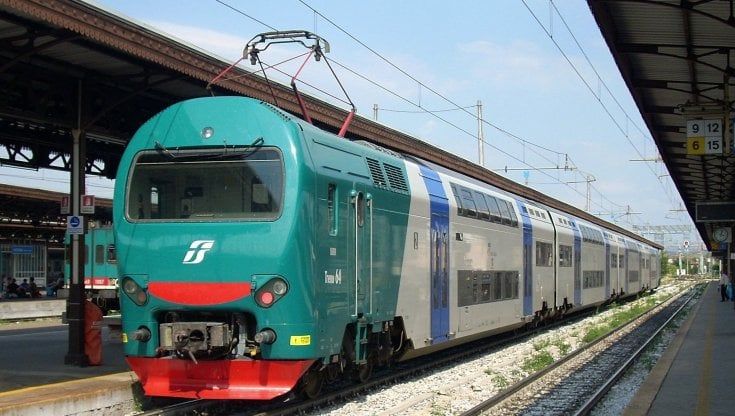 Treno investe una persona a Bosconero, circolazione bloccata