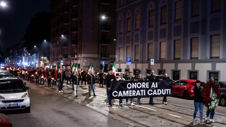 I saluti romani per Ramelli sotto inchiesta. Pd: “Identificateli”. FdI: “Polemiche faziose”