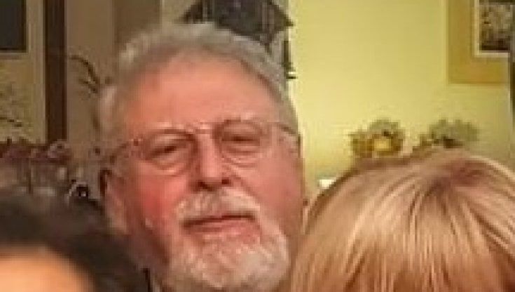Addio al prof Gianni, una vita per la scuola: Altamura piange il docente di Tecnologia. Un giorno di lutto nel suo istituto