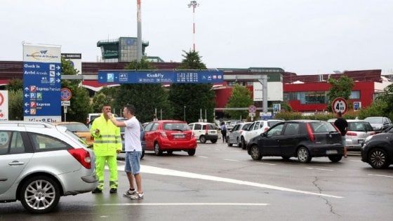 Bologna, shuttle tra l'aeroporto Marconi e Riccione