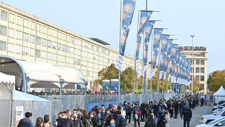 Nicola Lagioia: "Oggi il libro ritrova a Torino la sua casa, emozionato come la prima  volta"