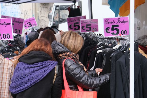 Genova, pienone per la Fiera di Sant'Agata