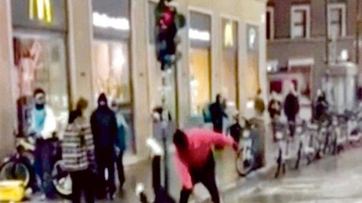 Arrestato il rapinatore del video alla stazione