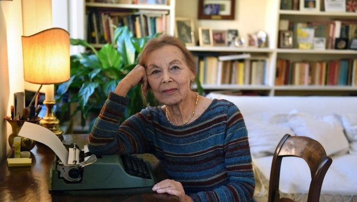  L'intervista. Edith Bruck:"Io non posso tacere. Auschwitz è stata la mia università.  Scrivere è respirare"