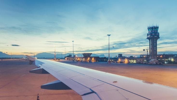 Caro voli a Natale, aumenti del 900% per un viaggio aereo dal Nord alla Sicilia