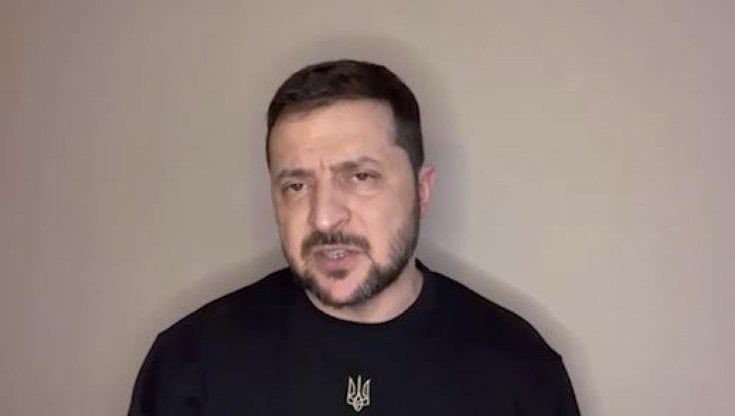 Zelensky e Sanremo, quel surreale  negoziato con un Paese in guerra