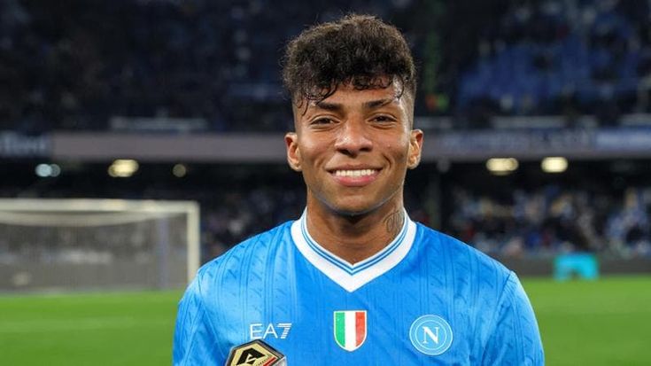 Alisson nella ex casa di Kvara. Il “surfista” è pazzo di Napoli