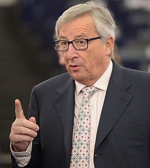 Ora anche Bruxelles vede la macelleria sociale della crisi Ue