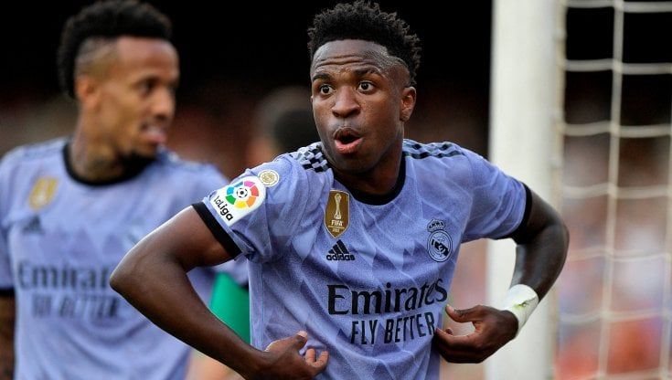 Vinicius, attacco a Tebas: ''Fare finta di niente ti rende uguale ai razzisti"