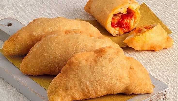 A Cozzopoli una statua a forma di panzerotto: "Monumento simbolo della comunità cittadina"