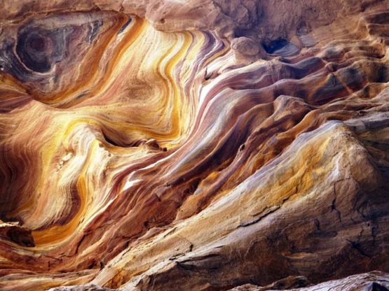 Egitto, una cascata di colori: ecco il Canyon del Sinai 