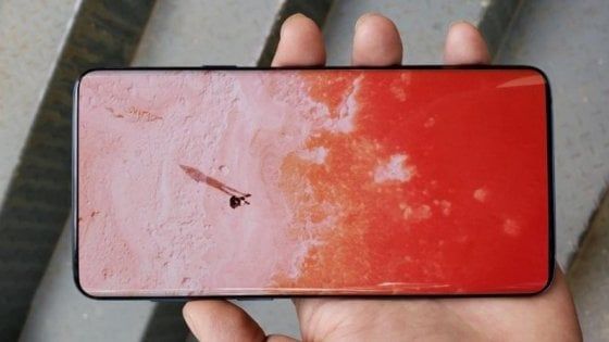 Galaxy S10, sarà tutto display 