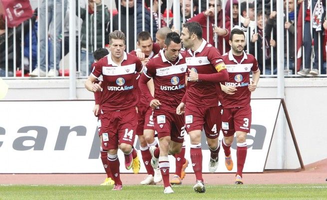 Il Trapani batte 1 a 0 il Crotone<br />granata a un punto dai play-off