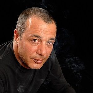 Federico Salvatore apre la rassegna "Ridere"