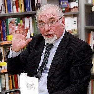 Il Compagno G e quelle visite in Comune: "Ciao, sono in assessorato..."
