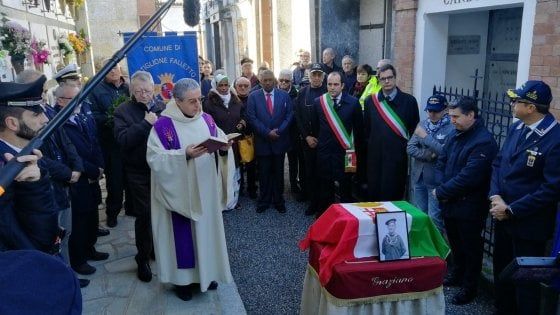 Il regista Preve: "Memoria e rispetto, per questo ho riportato a casa dopo 78 anni i resti del sommergibilista cuneese"
