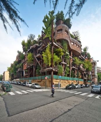 La casa respira con gli alberi: la bioedilizia nel centro città 