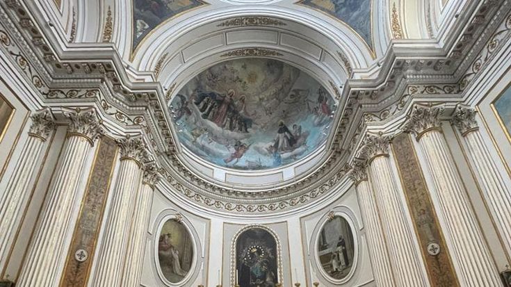 “Vedova con il figlio che studia a Bari”: l’identikit della benefattrice per la chiesa riaperta