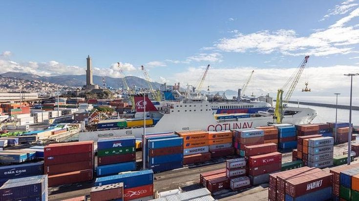 Porto di Genova, sì alla concessione di 180 giorni al Terminal Spinelli